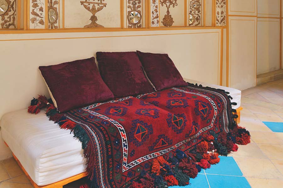 Tips Wujudkan Ruang Keluarga Yang Nyaman Dengan Karpet Persia